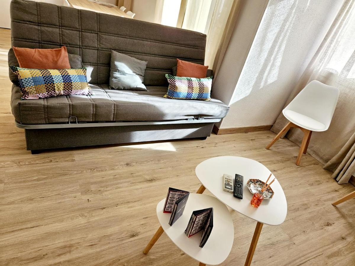 Apartamento Familiar En Triana Sevilla Bagian luar foto