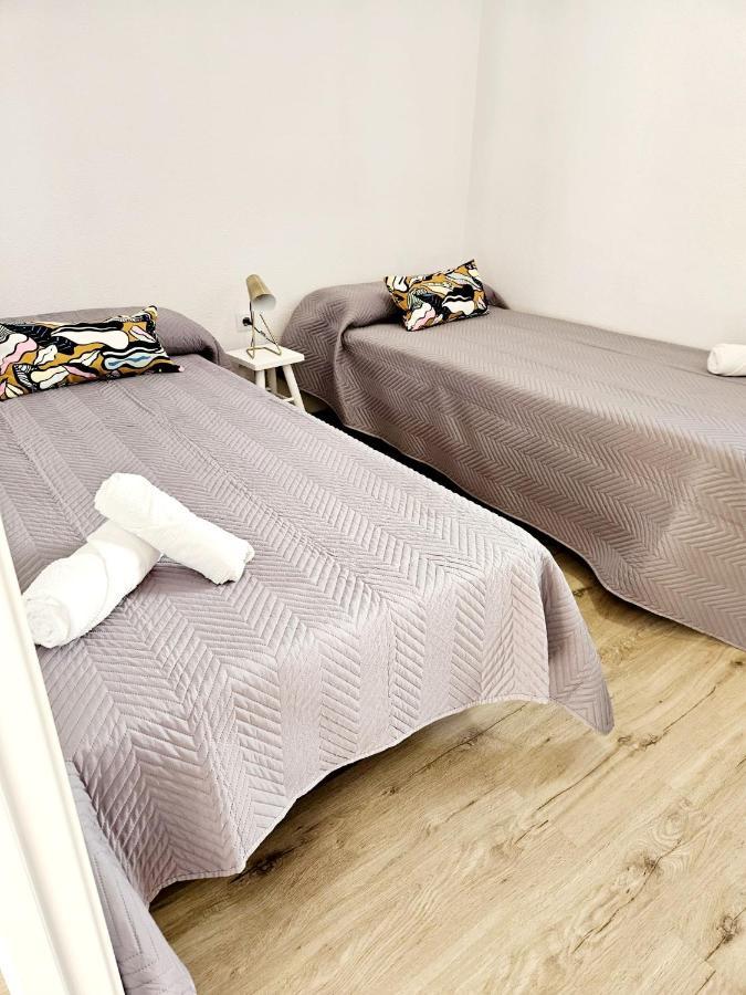 Apartamento Familiar En Triana Sevilla Bagian luar foto